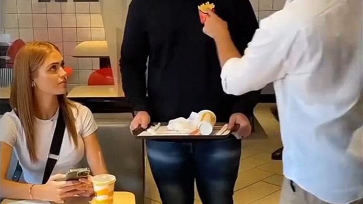 “Ini sulap atau ilusi?”