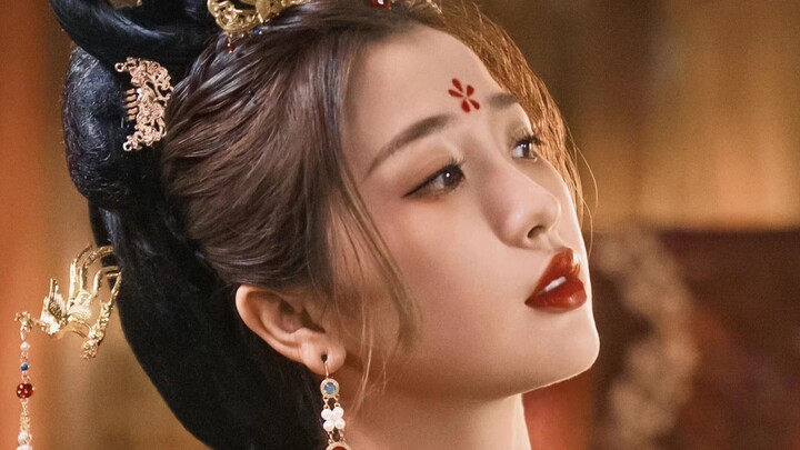 Kamu belum melihat Yu Shuxin yang kamu suka. Dia terlihat sangat cantik dengan gaun merah itu! Dari 