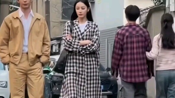 Tata rias drama terbaru Dilraba Dilmurat dan Chen Xingxu disebut terlalu polos dan terlalu realistis