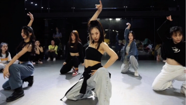 【Tangtang Choreography】NOT SHY Remix (by Zhawu Aaa) Tangtang Original Choreography