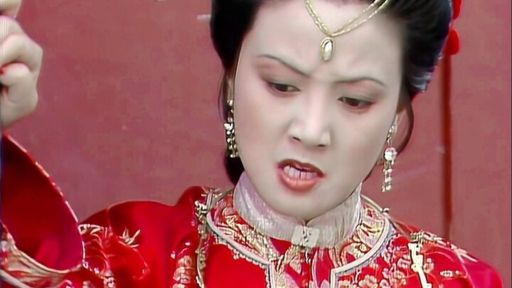 Feng Jie Scolds the Maid—So Fierce!