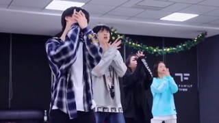【屋顶着火】贺老师的每根头发都有自己的位置
