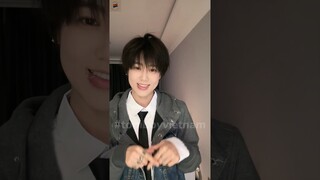 Mỗi Ngày Ngắm Một Cô Nàng Đẹp Trai #5 || 迷人小宝
