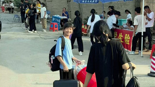 送妹妹去学校啦