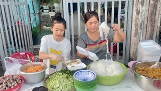Rằm Tháng Giêng Gia Đình Phát Tâm Hơn 100 Phần Bún Xào Khô Hấp Dẫn Cho Bà Con | NĐMT#211