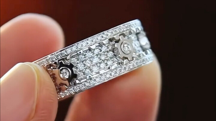 Is this ring a good gift for Grandma?