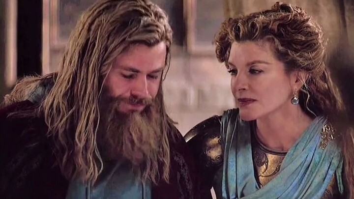 Avengers, semua orang menertawakan Thor, hanya ibunya yang langsung menyadari penderitaan yang diala