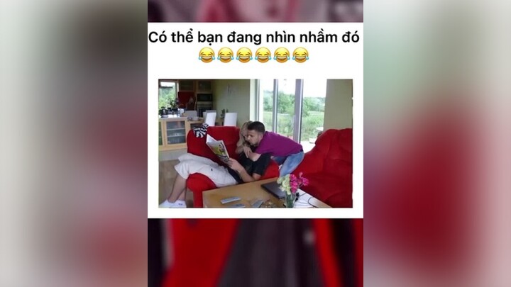 Nếu nhìn thấy người đàn ông mặc áo tím thì não bạn đã bị đánh lừa😂😂meme funny allstyle_team😁 editby_ngocduong giaitri