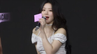 هكذا، الحديث بتأنٍّ يُزيد من شعورنا بالشفقة. لقد تعبتِ كثيرًا يا شو هوا.