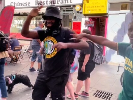 Wow! The street art performance is eye-catching!