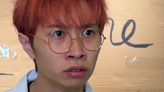 Kucing ini kok galak banget ya