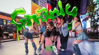 الحلقة الأكثر جرأة! رقصة كبيرة على أغنية "Gnarly" في تايمز سكوير | إعادة رقص بواسطة KATSEYE