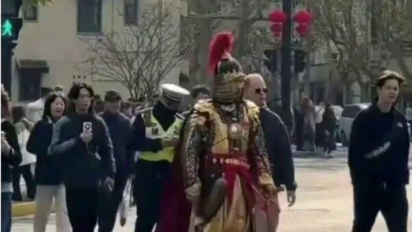 Bang Bang is here, there is Korean people’s own Wailing Wall in Shanghai, China🤣