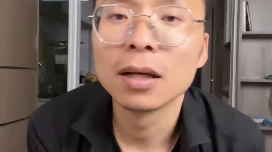 8,000 คนรับเงินบำนาญรวม 800 ล้าน!