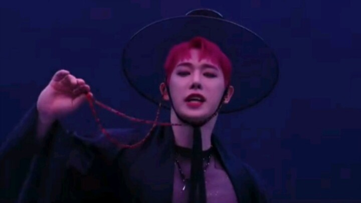 韩国男歌手元虎cos沙加男孩sajaboys Abby艾比，大肌肉很符合！