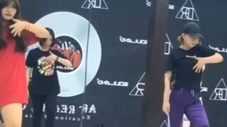 Những người hàng xóm nhảy Jazz biết tên tôi