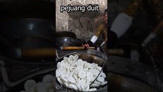 di umur berapa kalian tau kalau kerupuk di goreng ?#shorts