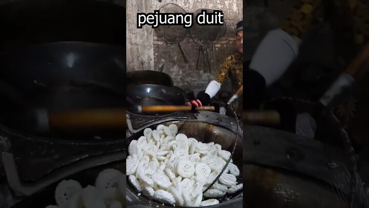 di umur berapa kalian tau kalau kerupuk di goreng ?#shorts