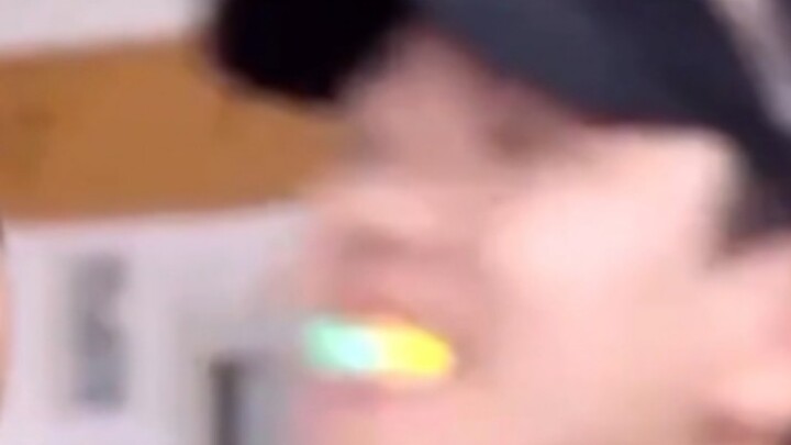 [Bi Wenxuan] About me buying the same glowing braces as Bi Wenxuan