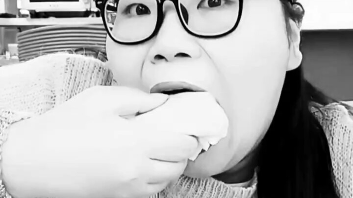 Thử thách nhảy một điệu đổi lấy một bữa ăn (phiên bản kinh điển)