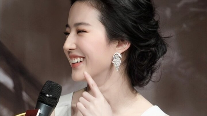 【Liu Yifei】What a divine face—every fleeting glimpse is pure beauty!
