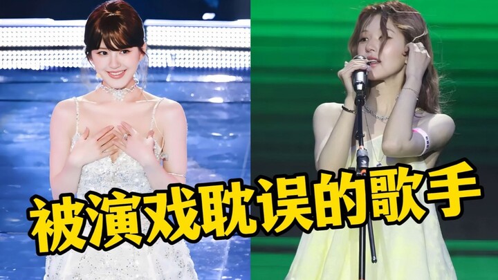 Ternyata Zhao Lusi punya bakat luar biasa di bidang nyanyi! Begitu dia mulai bernyanyi, suaranya lan