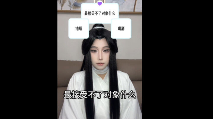 怜怜不语，只是一味拾破烂