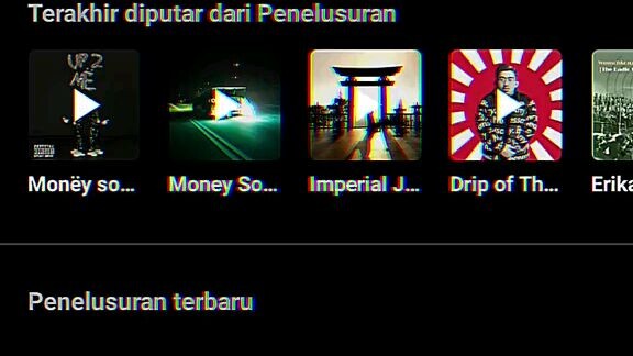 Sedang menunggu kang bakso