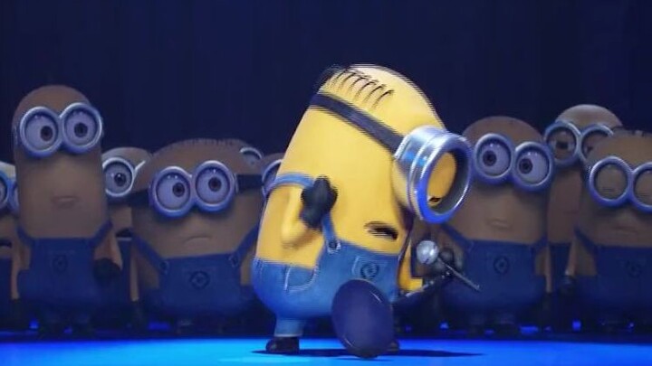 Para Minion melakukan improvisasi yang mengguncang seluruh penonton, namun tetap saja tak terhindark