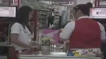 2023 na pero hanggang ngayun tawang tawa parin ako dito hahaha wow mali cashier attitude 😆