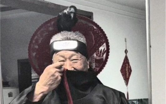 Ông tôi nói rằng Nagato là một người lãnh đạo giỏi. Ông đã nghỉ hưu và được tặng quần áo mới vào mỗi
