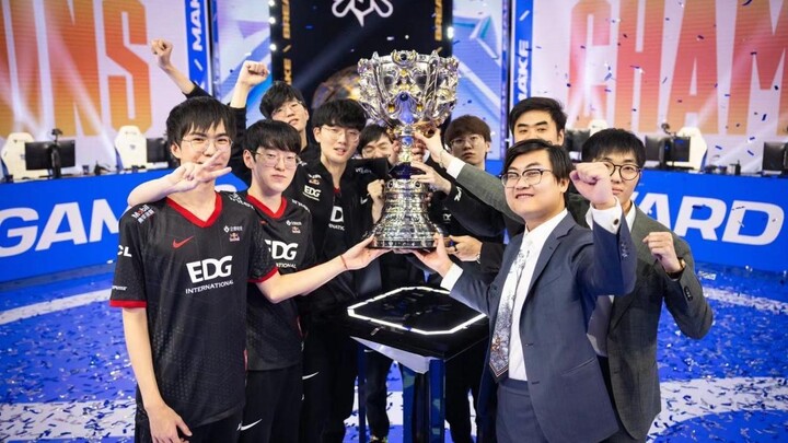 นี่แหละคือแชมป์สองฤดูใบไม้ผลิและฤดูร้อนของ LPL ของเรา!