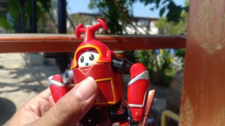 Bộ sưu tập Siêu Biến Hình: Robot côn trùng biến hình Kabutack.