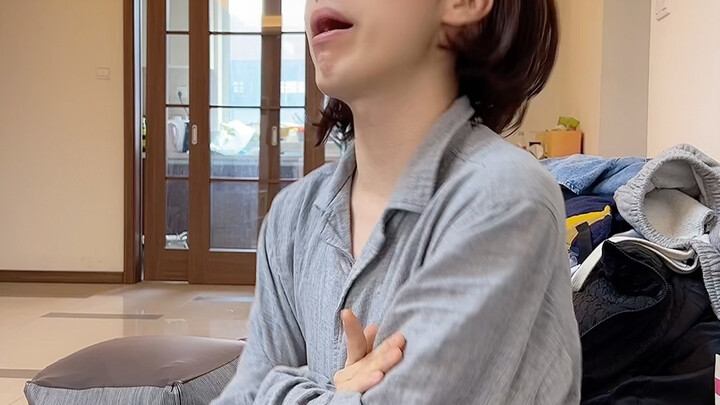 الفرق بين الصديق العادي والصديق المقرب