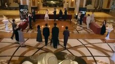 45.She gave up fiancé for her sister and married a mafia boss—who spoils her like his little goddess