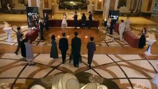 45.She gave up fiancé for her sister and married a mafia boss—who spoils her like his little goddess