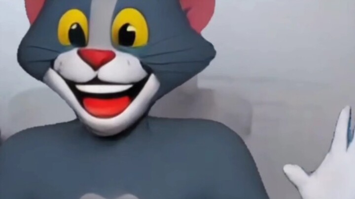 Tom: If you can't catch Jerry, why don't you look for your own problems?