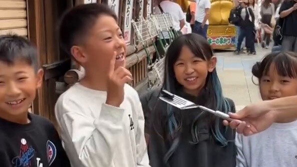 【Japanese Street Interview】Who do you think of when you mention "Sun"?