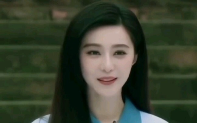 谁能想到这个视频她已经36岁了，妥妥的校园女主，演贝微微超合适啊！