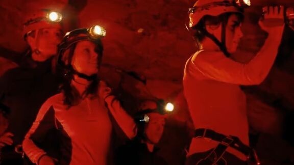 Jangan Nonton Film Ini sendirian - Review Film Horor Terbaru TopHorrorMovie