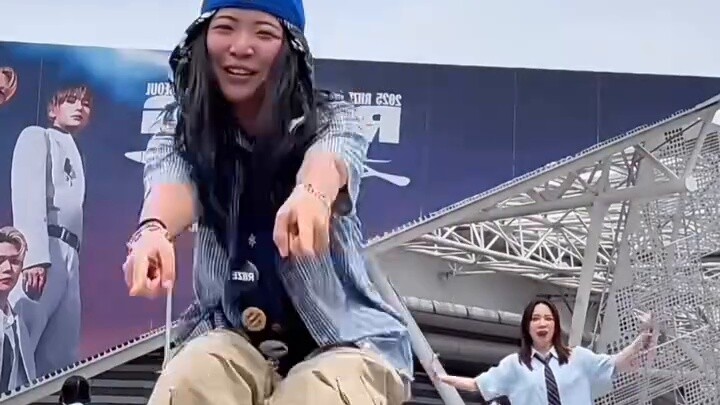 【RIIZE】กล้องทางการจับภาพได้ขณะบันทึกนอกสถานที่! การผจญภัยของ Chair Mom 2.0