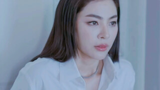“ฉันเคยคิดว่าผู้หญิงจะดูสวยเมื่อเปิดเสื้อออกครึ่งหนึ่ง”