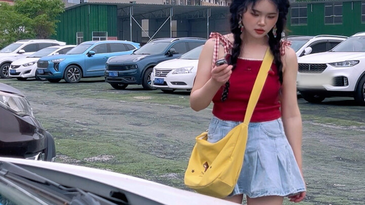 Mobil yang diparkir di tepi jalan tertabrak, apa yang harus dilakukan jika pelaku melarikan diri?