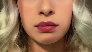 小姐姐佩戴了矫治下颌后缩的矫正器，这响声听着都痛