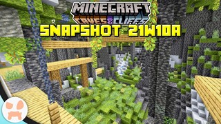 LUSH CAVES, DEEPSLATE CHANGES, + MORE! | Minecraft 1.17 Caves and Cliffs Snapshot 21w10a