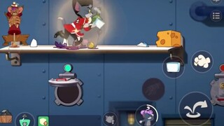 [Cat and Mouse Mobile Game] The second team on the mouse list was wiped out in 2 minutes. What happe