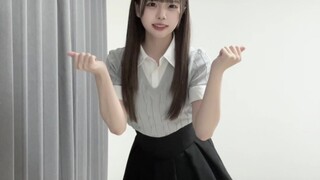 当日本女高中生跳家乡宅舞