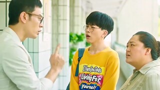 Một người đàn ông vô tình du hành ngược về 20 năm trước và phát hiện ra mình chính là giáo viên đứng