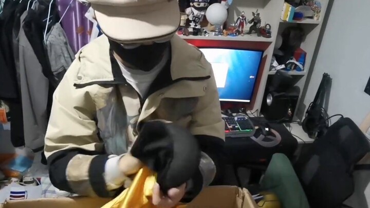 1000%! My Extraordinarily Powerful Kamen Rider Thousand Suit Unboxing!