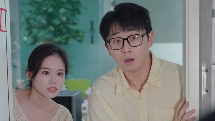 公司靠着bug意外运转起来了，动一下都不行...